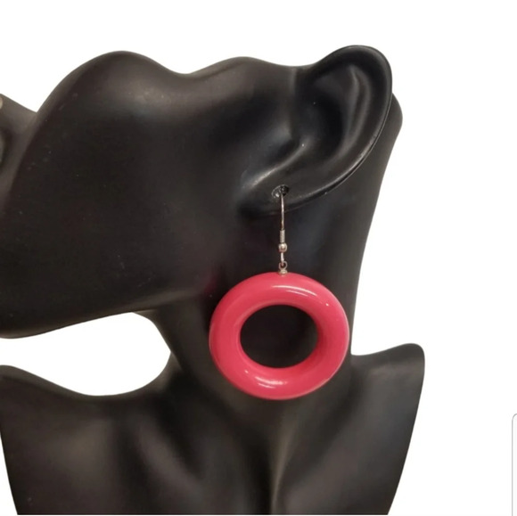 RETRO HOT PINK PUFFED HOOP DROP EARRINGS - Picture 1 of 5